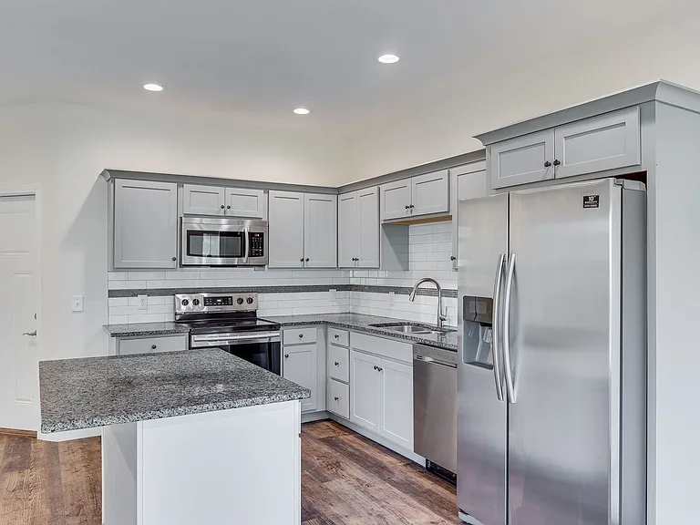 1712 McCleary Bend Rd — Photo 10
