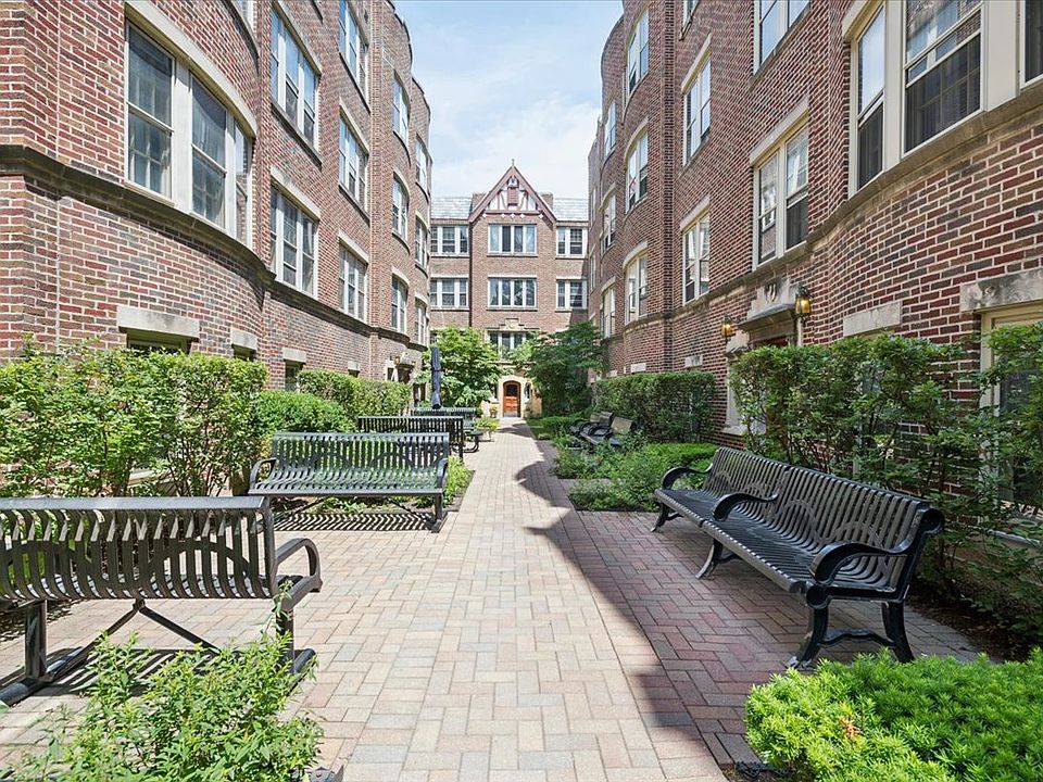 1st image of 1118 W Washington Blvd #3A