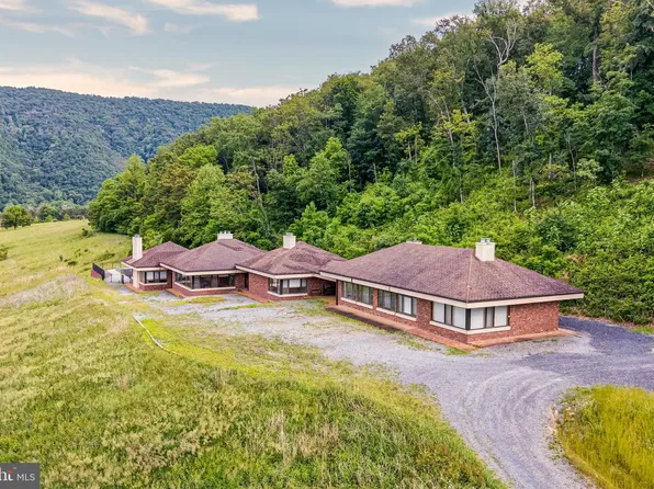 895 Fishers Rd, Toms Brook, VA 22660