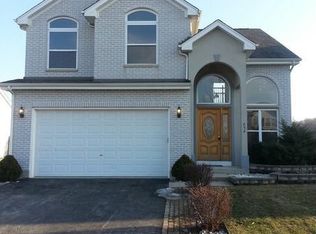 959 Brassfield Ave, Romeoville, IL 60446