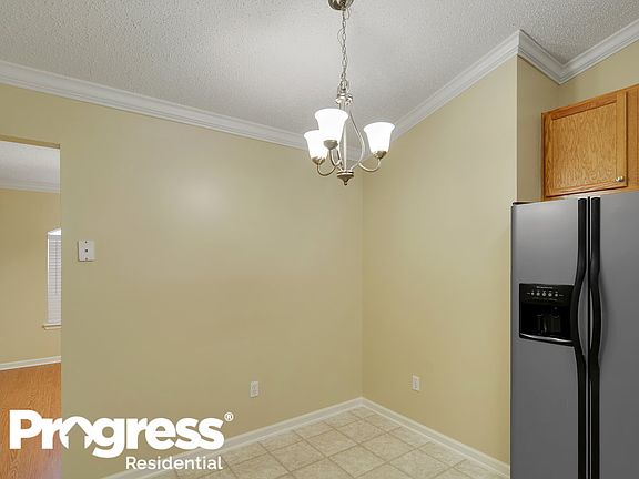 5th image of 14097 Crestwick Dr W