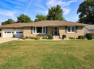 513 E Pearl St, Geneseo, IL 61254