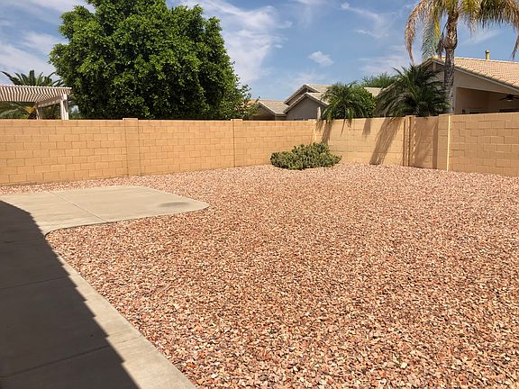 4th image of 10388 W Tonopah Dr