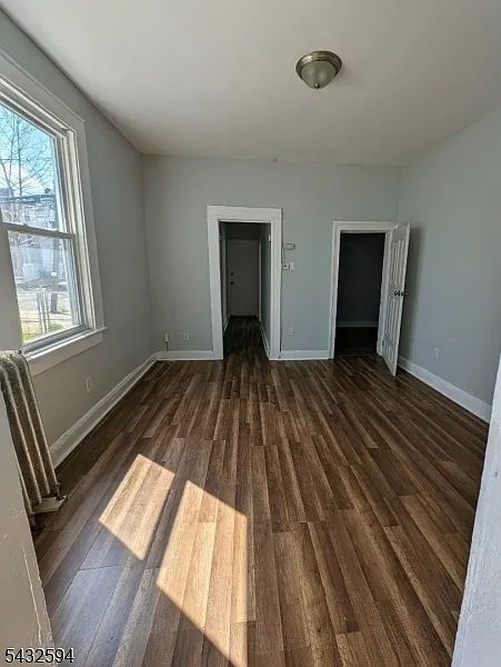 3 bed, 1.0 bath, $2,050 — Photo 1