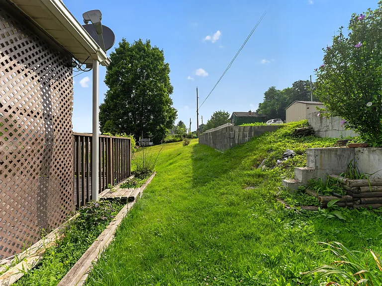 138 Austin Ave — Photo 7