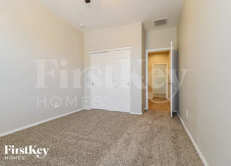 17565 W Villa Chula Ln — Photo 11
