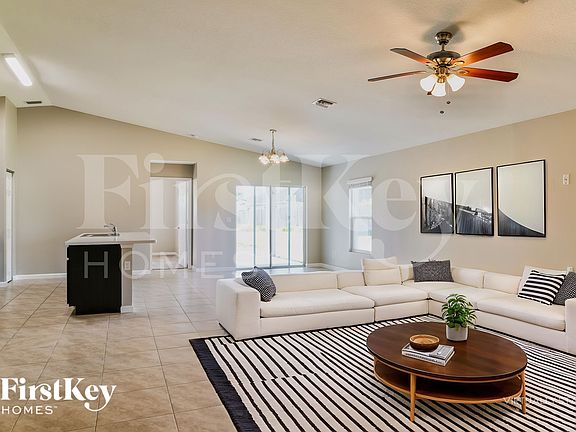 5th image of 1082 SW Bianca Ave