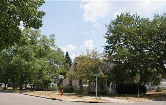 2nd image of 304 Longfield St