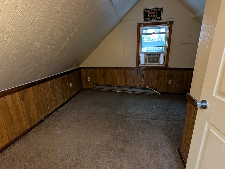 564 Carroll St — Photo 13
