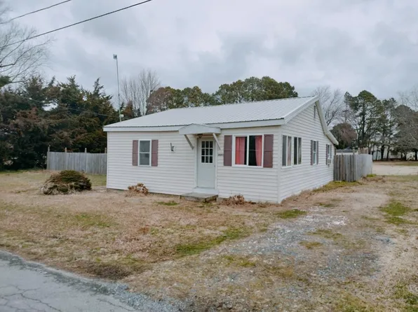 20205 Mapp St, Quinby, VA 23423