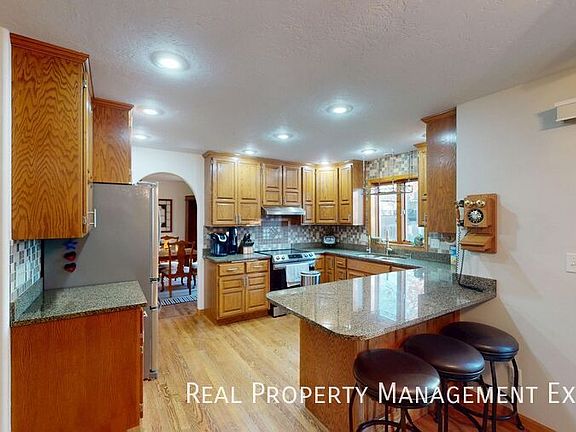 2nd image of 5020 S Ash Grove Ave