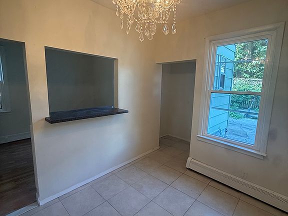 3rd image of 125 Oakland Ave Floor 1
