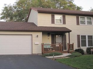 12 Musket Ln, Rochester, NY 14624