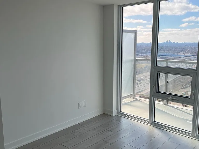 2033 Kennedy Rd #3701 — Photo 9