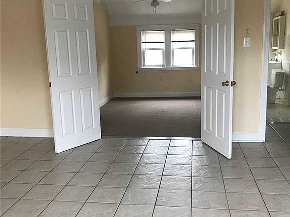 2nd image of 639 Willis Ave