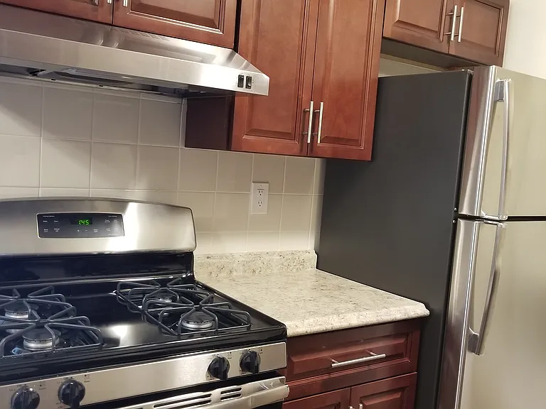 Marlborough Trails Apartments — Photo 15