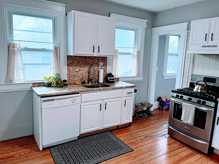 101 Park St #2 — Photo 10