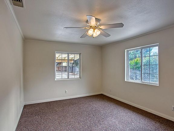 2nd image of 1694 Fiske Ave