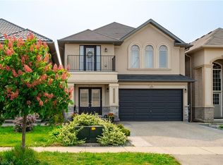 20 Pinemeadow Dr, Hamilton, ON L9A0B7