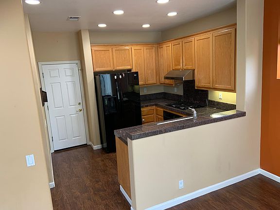 5th image of 1842 Wayne Cir