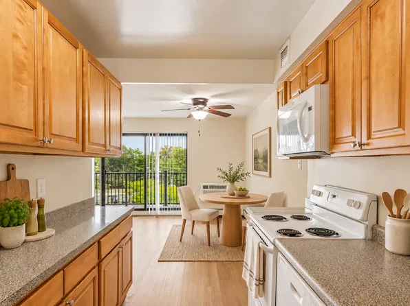 Lexington House Apartment Homes