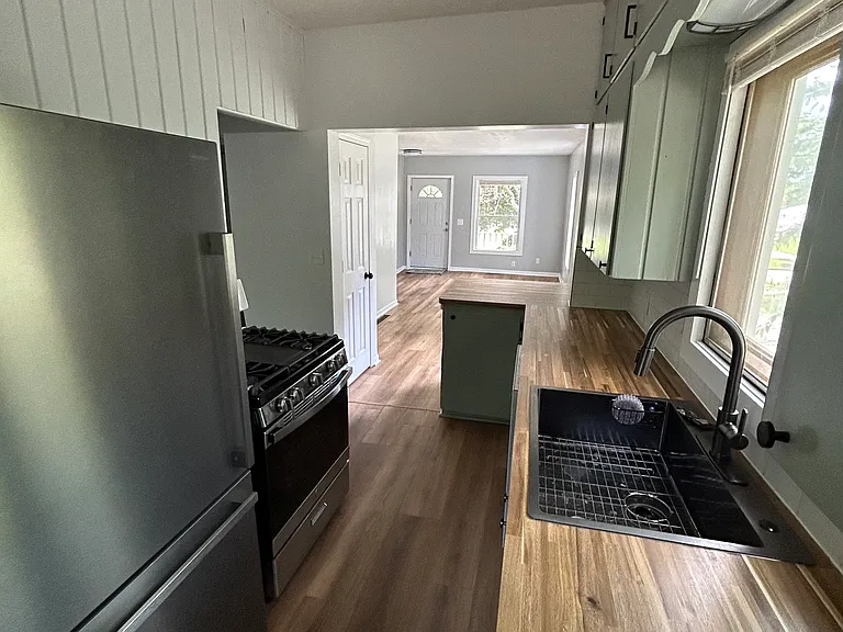 722 S Jefferson St — Photo 3