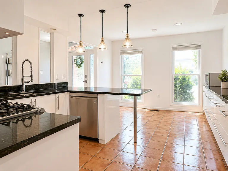 12117 Gatewater Dr — Photo 3