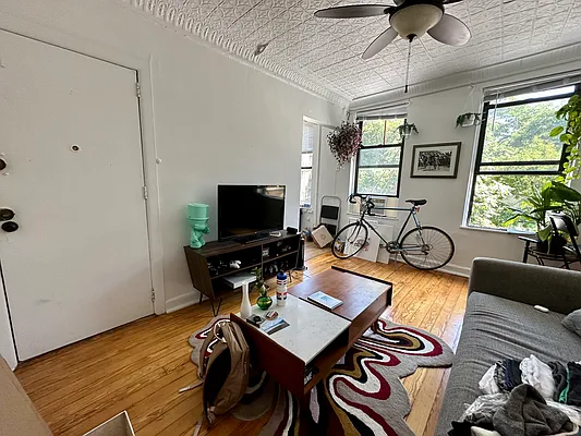 Rented by JB Mac Real Estate Inc. | media 25