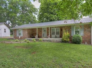 373 Stone Ln, Bowling Green, KY 42101