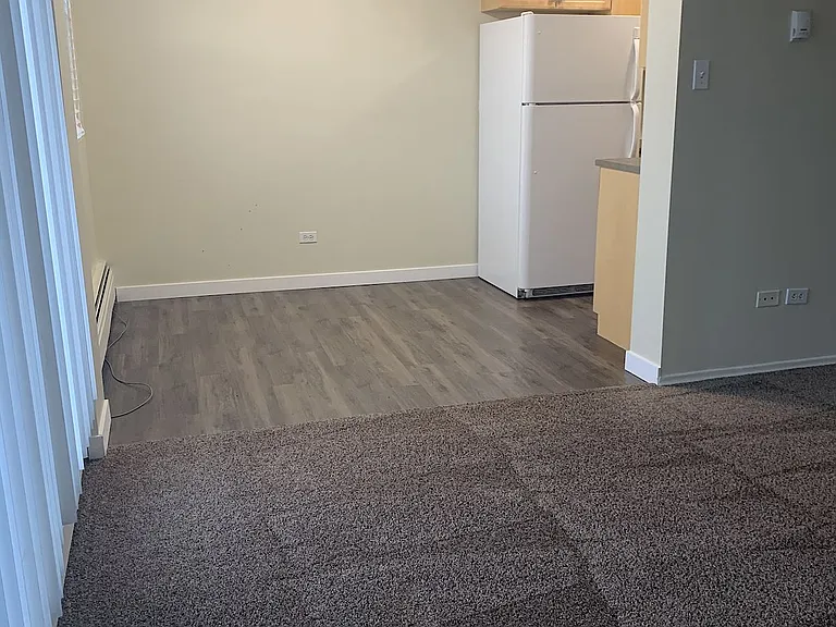 932 1st Ave NW — Photo 13