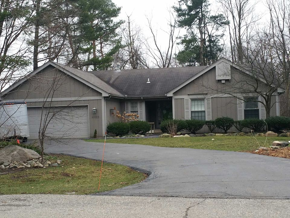 1st image of 4105 Meadow Way
