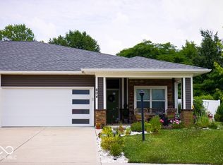 604 N Sobota Way, Trafalgar, IN 46181