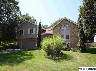 906 N 154th St, Omaha, NE 68154