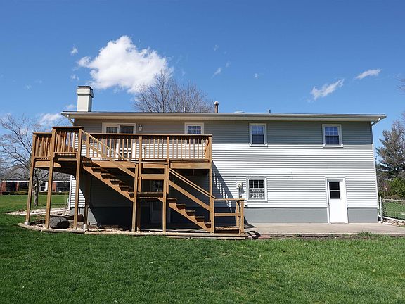 5th image of 1234 Willow Ln