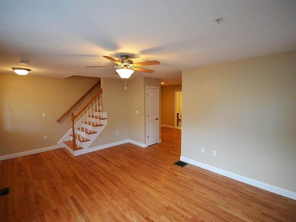 2nd image of 855 Temple St Unit G1