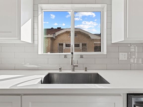 5th image of 1127 Browning Blvd #1127