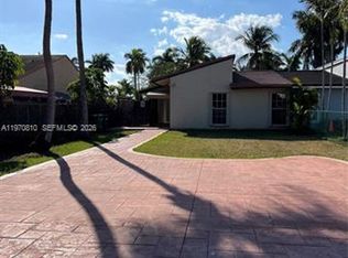 158 SW 96th Ct #Townhouse 158, Miami, FL 33174