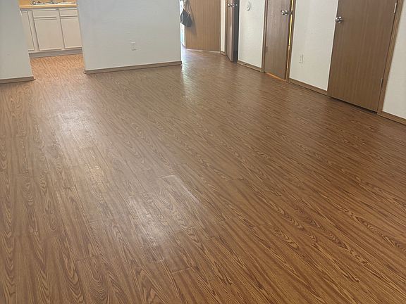 3rd image of 1420 E Sequoyah Ct #1420