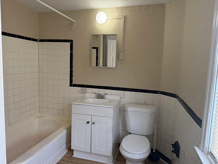53 N Rodney Dr — Photo 14