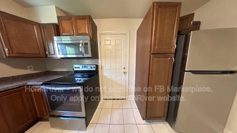 1 bed, 1.0 bath, 2793 sqft, $1,450 — Photo 3