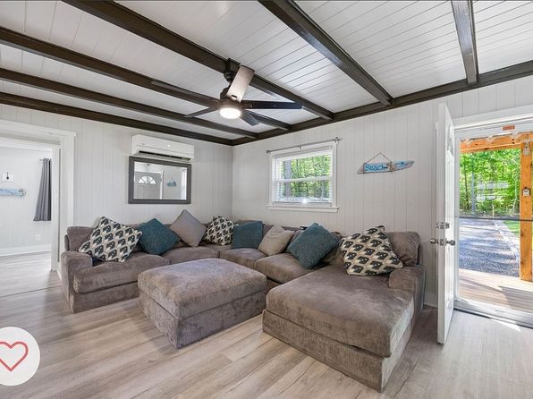 1659 Sunken Meadow Rd, Spring Grove, VA 23881
