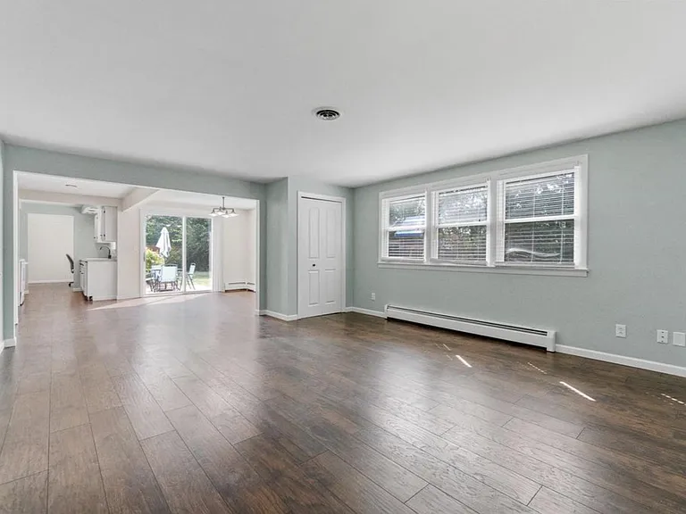 2930 Old Orchard Rd — Photo 8
