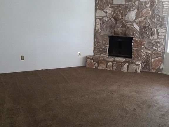 4th image of 813 Bracewood Cir APT C