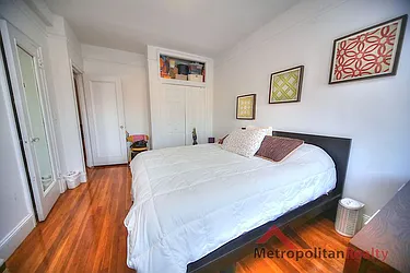 Rented by Metropolitan Realty