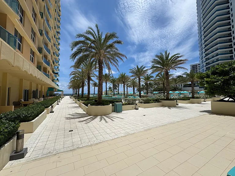 2501 S Ocean Dr #326 — Photo 30