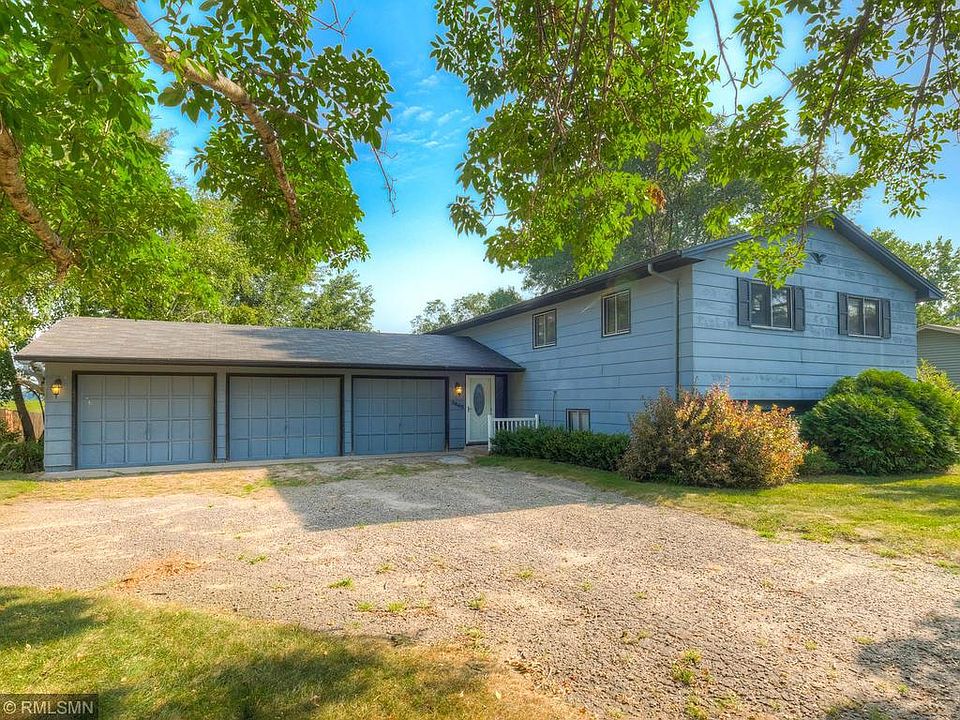 1st image of 3865 191st Ave NE