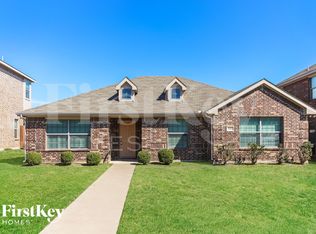 618 Canvas Ct, Lancaster, TX 75146