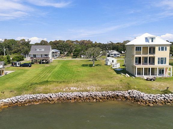 5th image of 606 Island Road