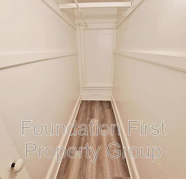 118 S Franklin St #2 — Photo 16