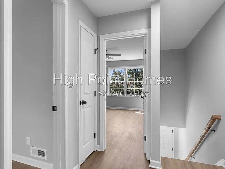 400 Gallery Ln #D4 — Photo 21